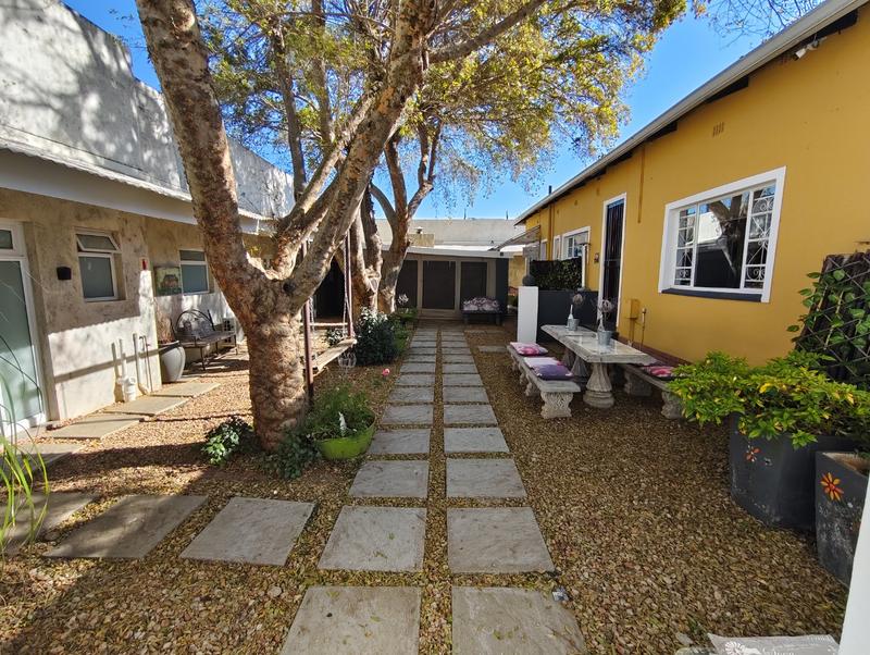 10 Bedroom Property for Sale in Parys Free State